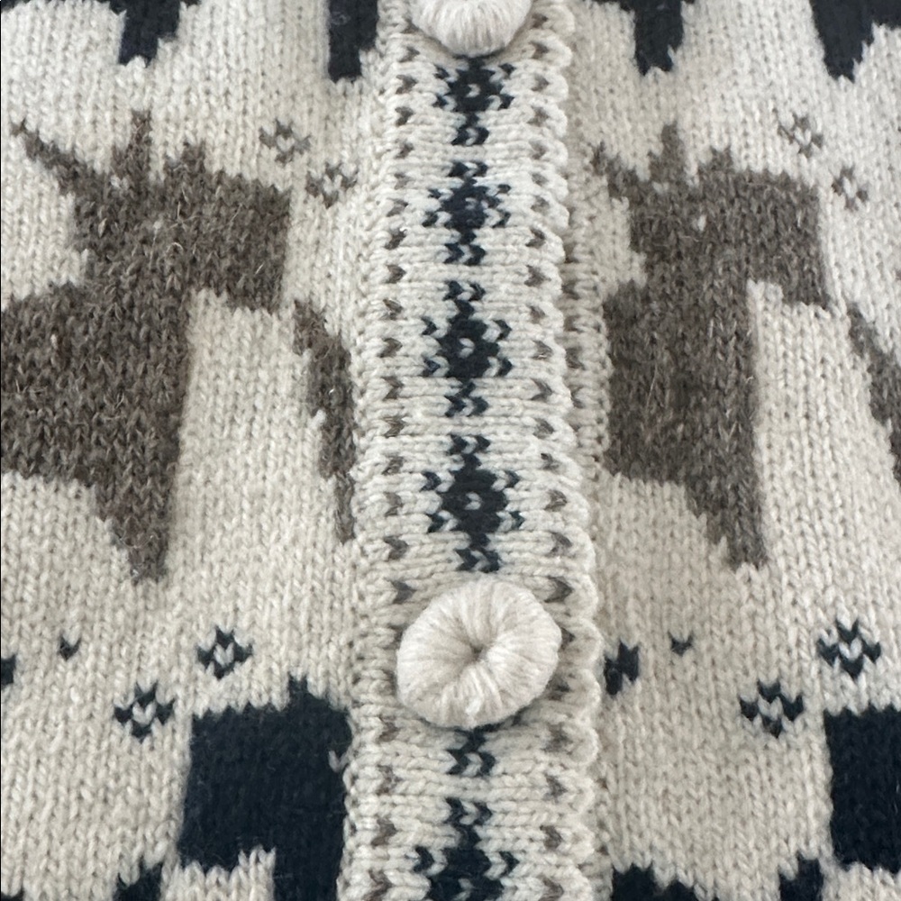 VINTAGE WOOL CARDIGAN -handmade wool buttons - Picture 2 of 6